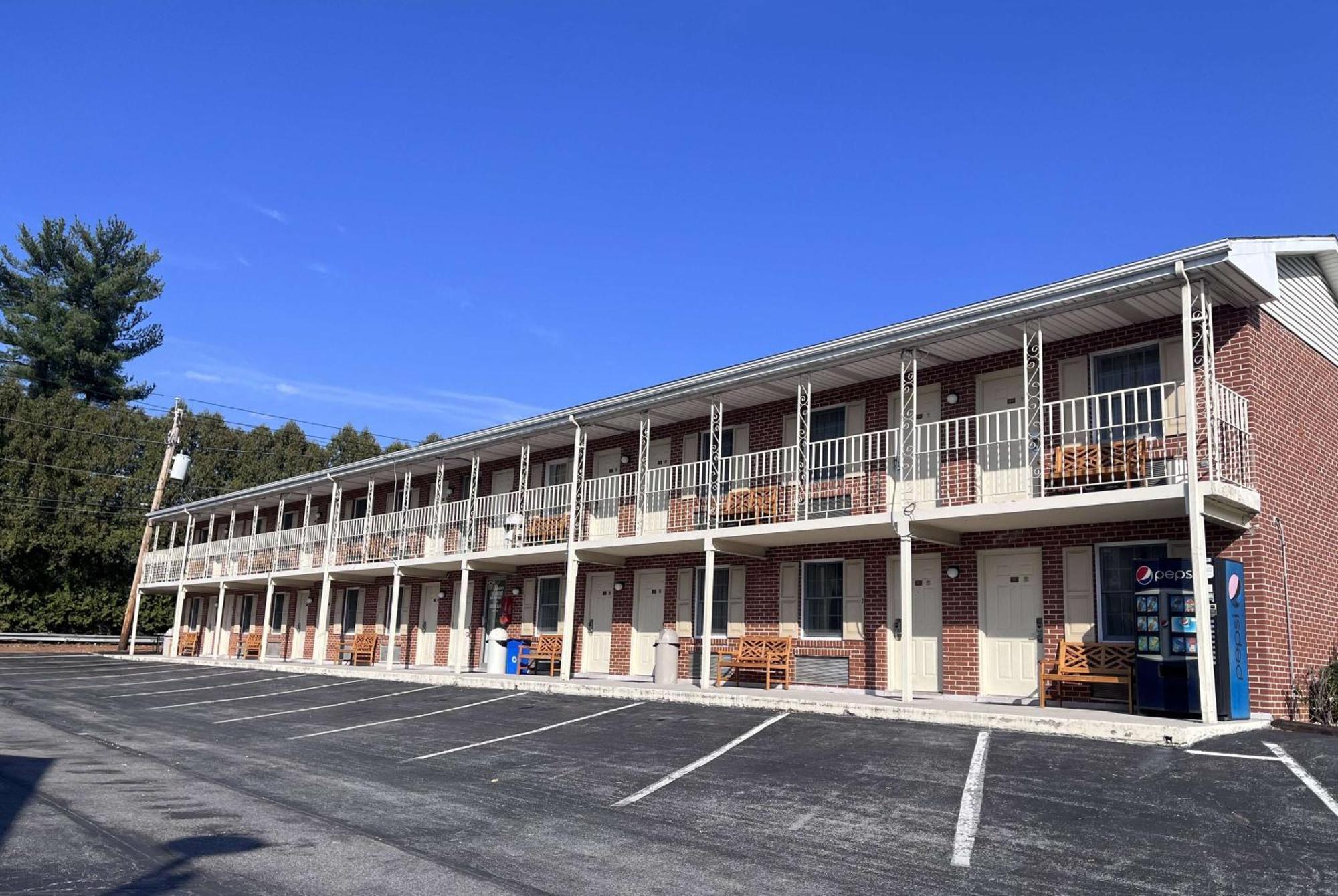 Travelodge By Wyndham Hershey Bagian luar foto