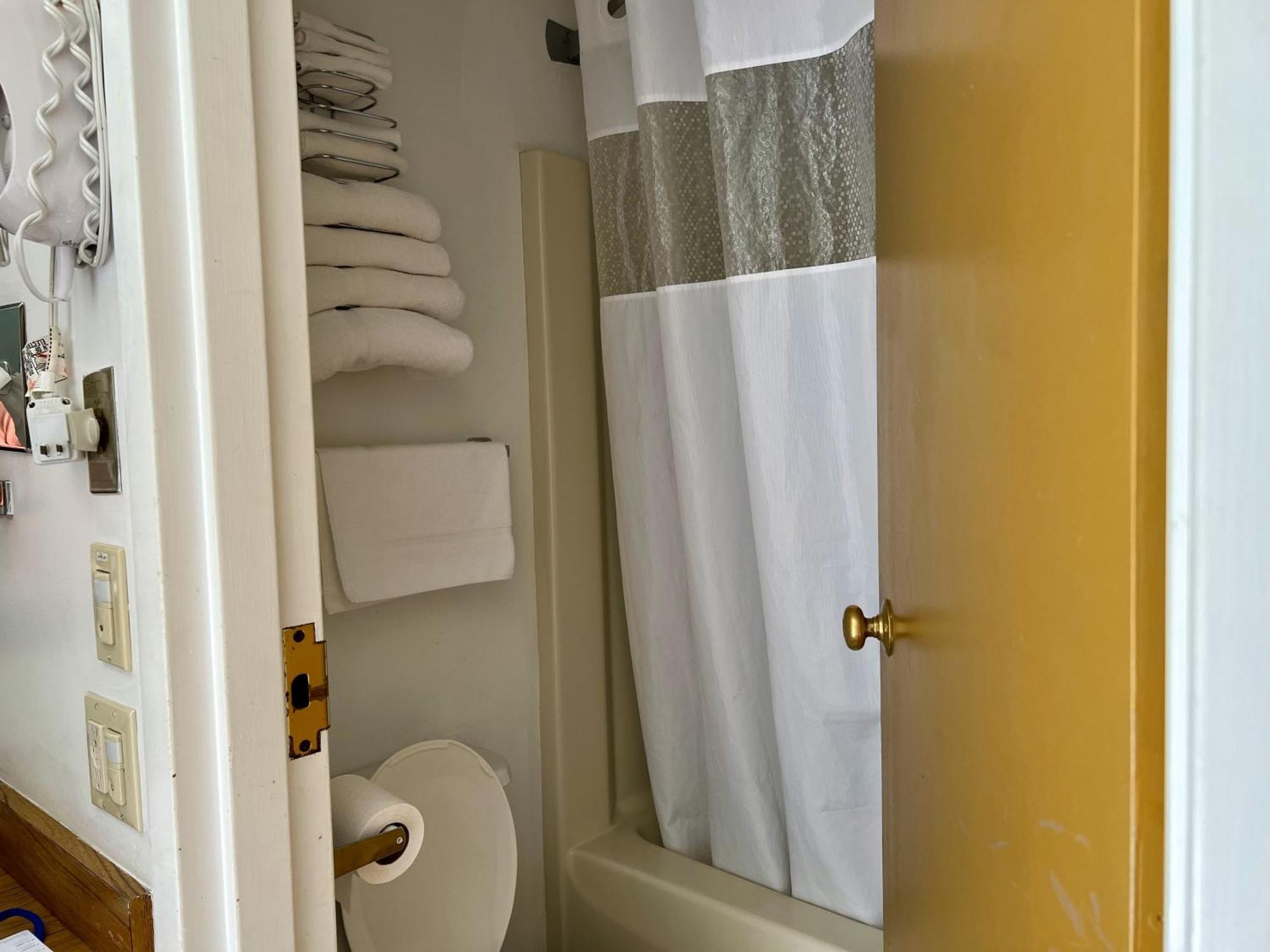 Travelodge By Wyndham Hershey Bagian luar foto